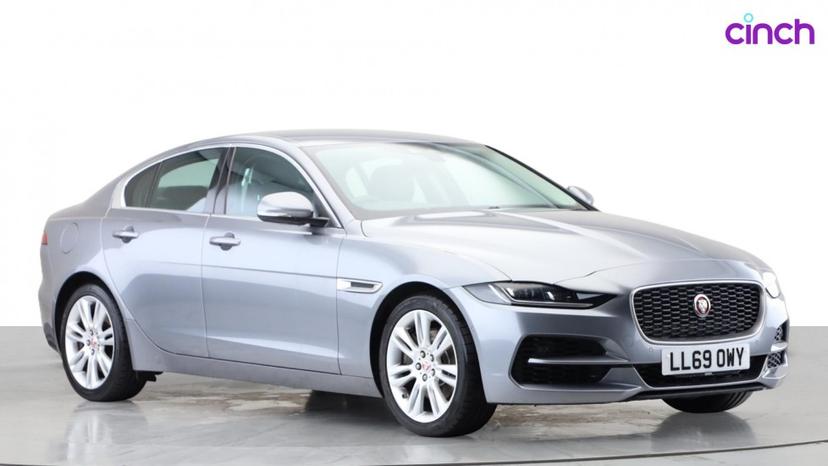Jaguar XE