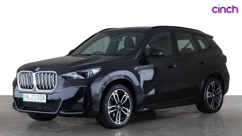 BMW iX1