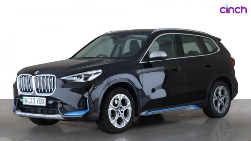 BMW iX1
